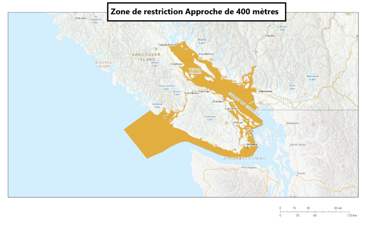 Carte rectangulaire illustrant la zone de restriction d'approche de 400 mètres en jaune foncé, pour les épaulards résidents du nord et du sud. 