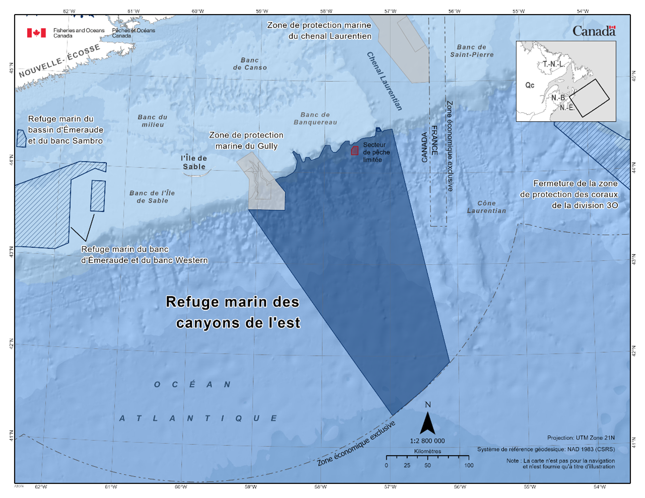 Carte du refuge marin des canyons de l'est en bleu foncé. La carte présente également d'autres refuges marins à proximité avec des lignes diagonales bleu foncé (fermeture de la zone de protection des coraux de la division 3O, le refuge marin du banc d'Émeraude et du banc Western, le refuge marin des éponges du bassin d'Émeraude et du banc Sambro). 